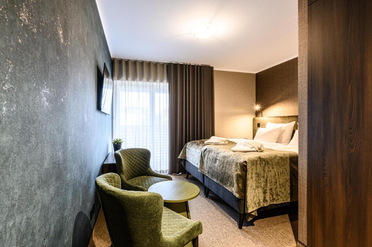 Ugandi Hotel Otepää Buitenkant foto
