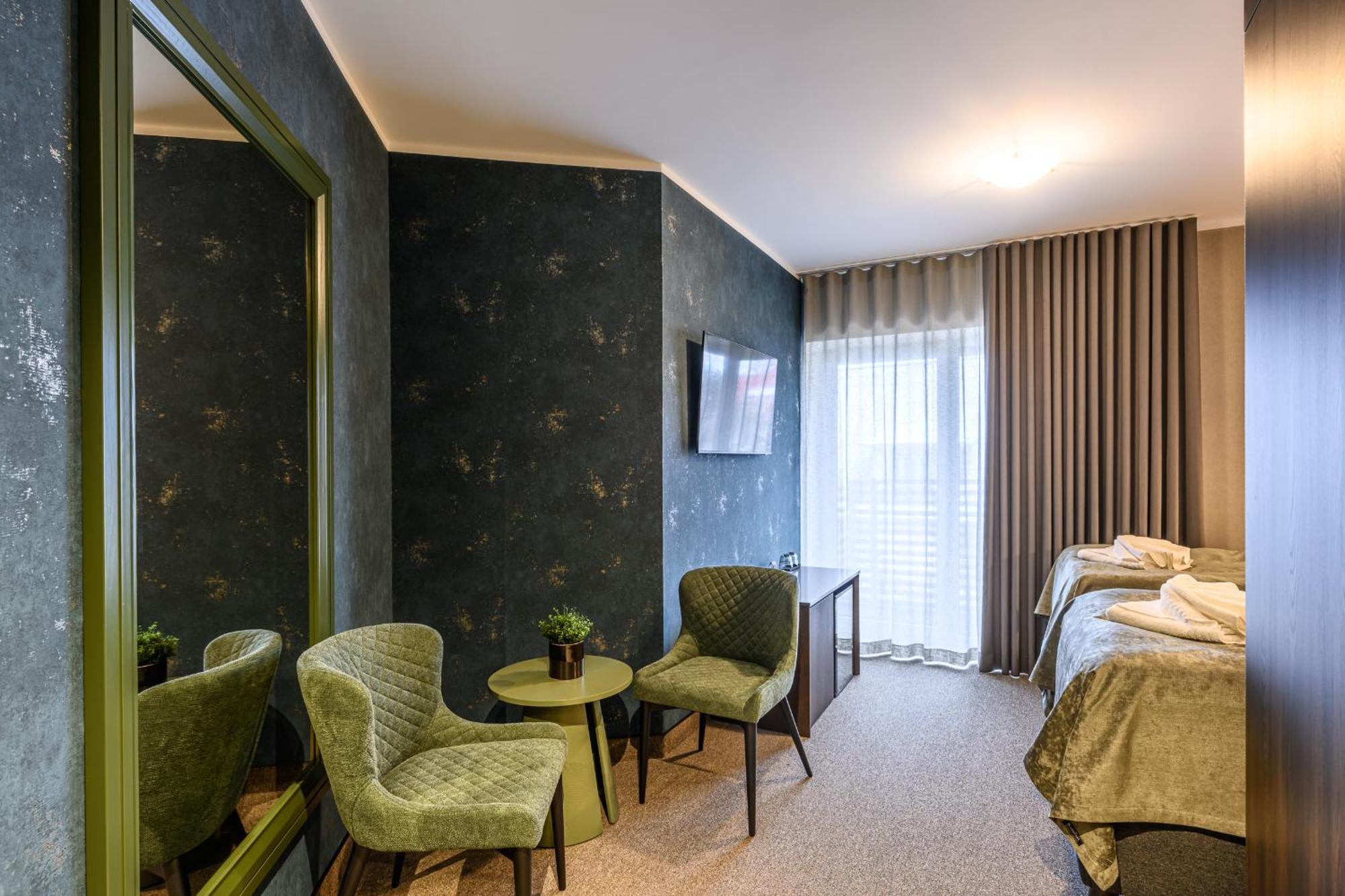 Ugandi Hotel Otepää Buitenkant foto